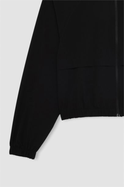 جاكيت كروب بياخة عالية بسحاب من DeFactoFit