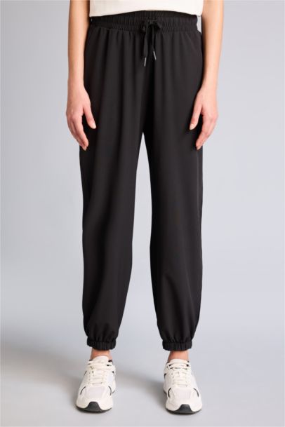 Standart Fıt Çift Cepli Jogger Paça Uzun Dokuma Sporcu Pantolon