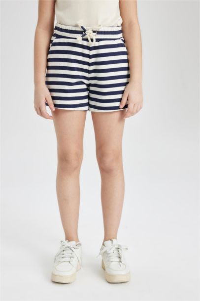 شورت مخطط بناتي