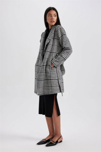 Пальто стандартного крою з кашеміру для жінок