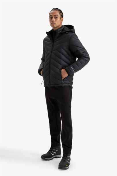 Su İtici Rüzgar Geçirmez Slim Fit Mont