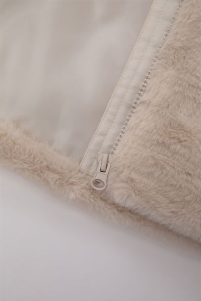 Жилет с капюшоном для малышей девочек