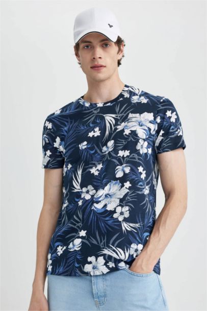 تيشيرت نص ردن سليم فيت مطبوع بياخة مستديرة