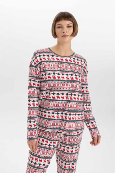 Fall in Love Christmas Themed Crew Neck Pajama Top