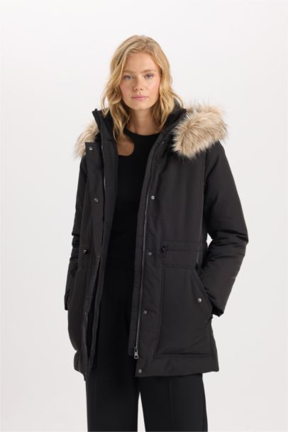 Su Geçirmez Şişme Mont Parka Oversize Geniş Kalıp Çıkarılabilir Suni Kürk Kapüşonlu Fermuarlı Çıtçıtlı Cepli