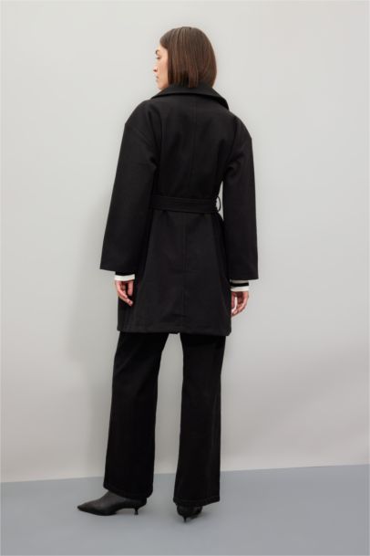 Плюшевое пальто оверсайз свободного кроя