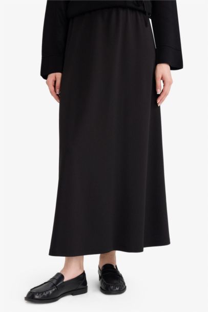 A Kesim Krep Maxi Etek