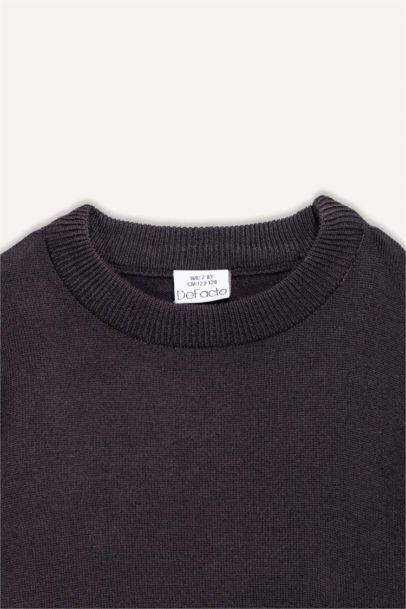 بلوفر اولادي تريكو قصة عادية برقبة مستديرة