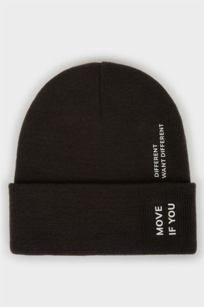 Man Knitwear Printed Beanie