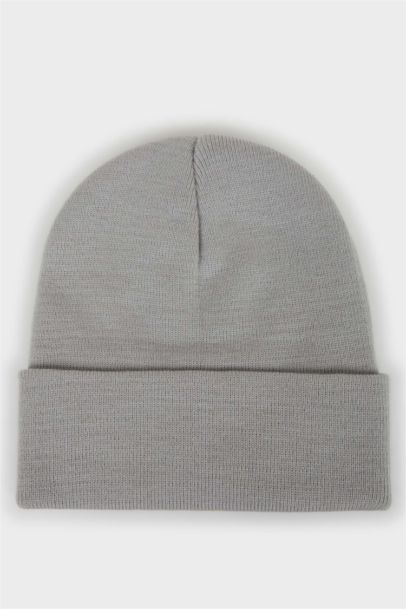 Мужская трикотажная шапка с принтом