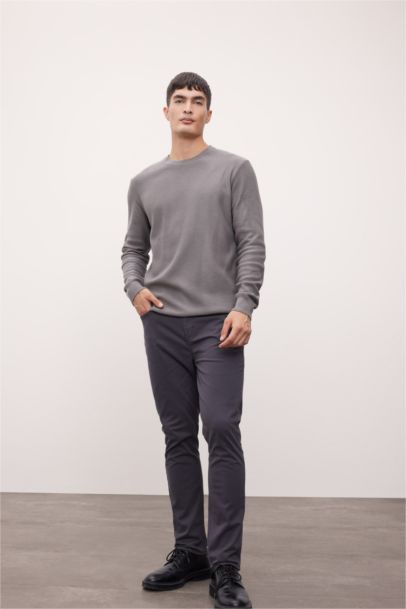 Standard Fit Cotton Crew Neck Knitted Pullover