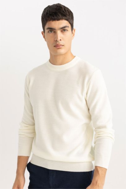 Standard Fit Crew Neck Knitwear Pullover