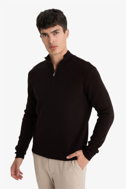 Standard Fit Half Zippered Basic Knit Pullover