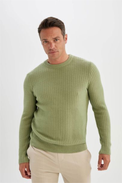 Standard Fit Crew Neck Knitwear Pullover