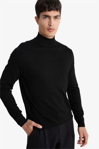 Свитер Regular Fit с горловиной-стойкой