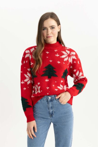 Christmas Themed Half Turtleneck Pullover