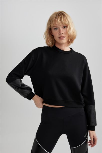 Oversize Fit Crew Neck Sports Sweatshirt