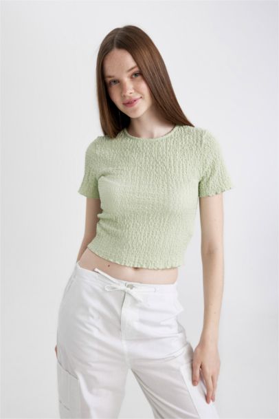 تيشيرت نص كم مضلع مخصر برقبة مستديرة