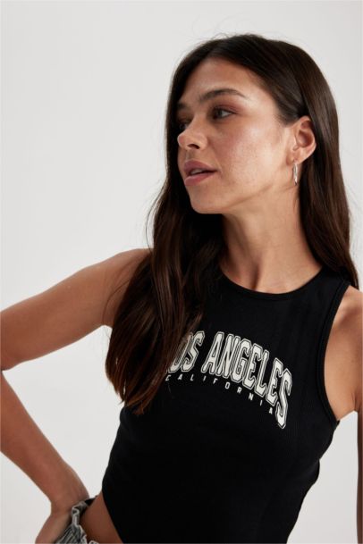 Fitted Printed Crew Neck Crop Singlet