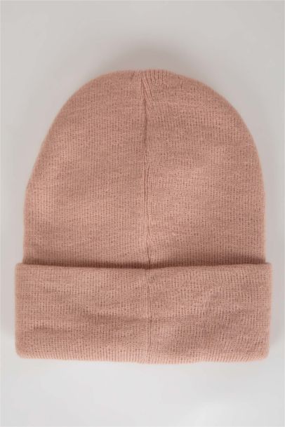 Шапка для женщин