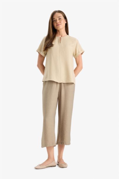 Straight Leg Capri Pants