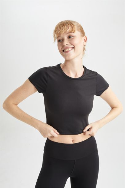 DeFactoFit Crew Neck Sports Crop T-Shirt