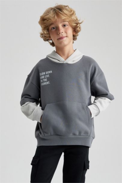 Boy Oversize Fit Hooded Sweatshirt