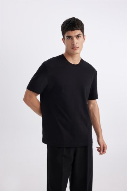 Regular Fit Crew Neck Short Sleeve Basic T-Shirt
