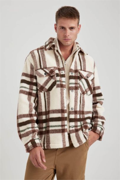 جاكيت قميص كاروهات قصة مريحة بياخة بولو بجيب