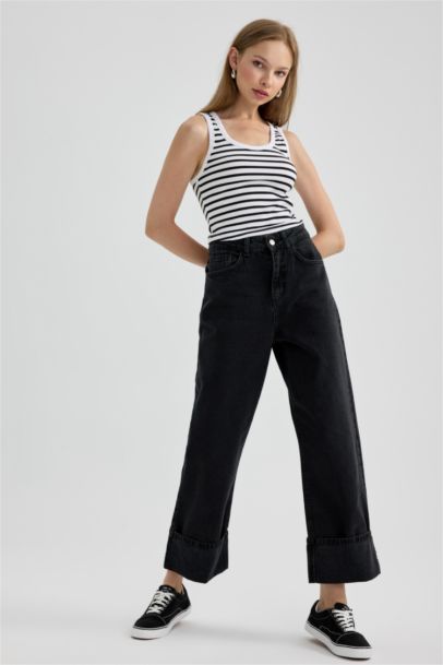 Slim Fit Camisole U Collar Tank Top