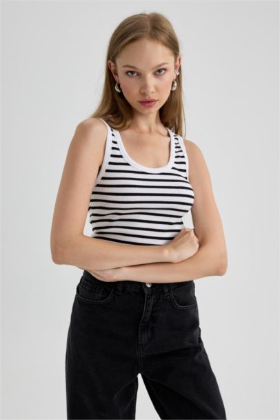 Slim Fit Camisole U Collar Tank Top