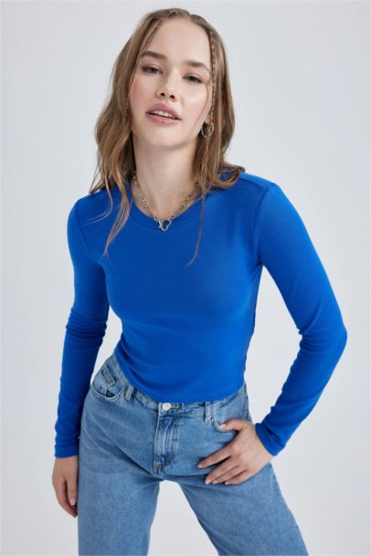 تيشيرت كم طويل سليم فيت