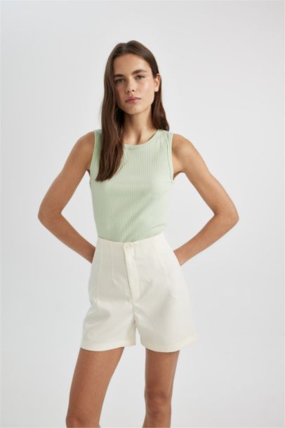 تانك توب مضلع سليم فيت برقبة رسن