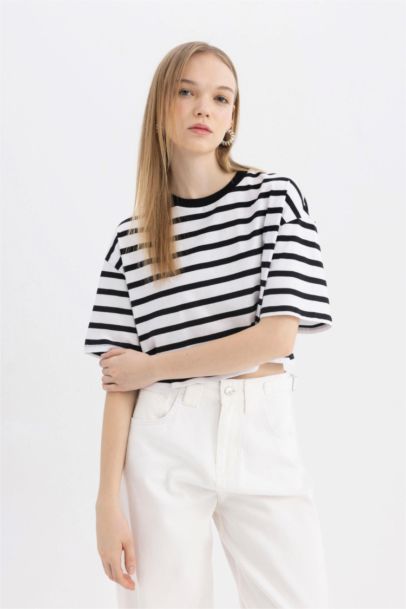 Fitted Striped Short Sleeve T-Shirt