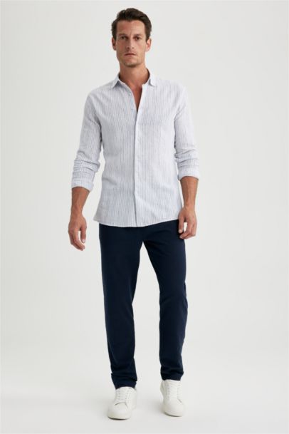 Рубашка приталенного кроя с длинным рукавом