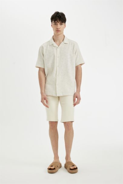 Regular Fit Resort Collar Short Sleeve Shirt