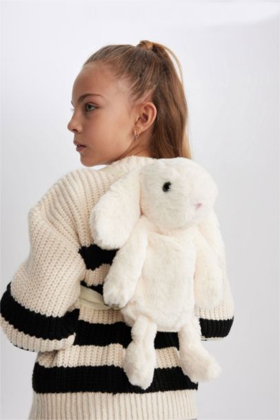 جنطة ظهر قطيفة بناتي