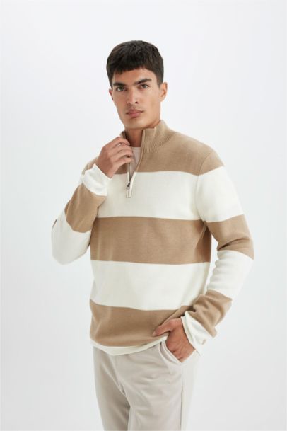 Standart Fit Normal Kesim Çizgili Dik Yaka Fermuarlı Triko Kazak