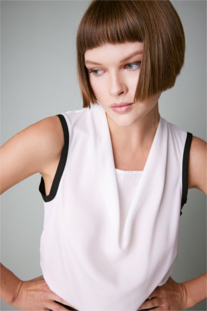 بلوزة بريميوم بدون ردن