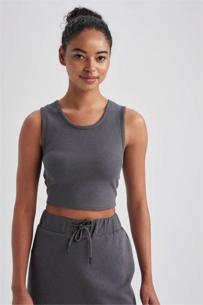 DeFactoFit Slim Fit Crew Neck Tank Top