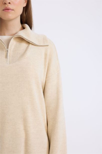 Regular Fit Fermuarlı Dik Yaka Triko Kazak Tunik