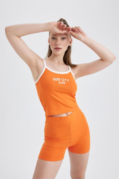 Fitted Slogan Patterned Crop Top