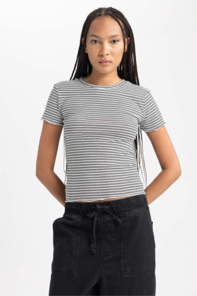 Slim Fit Crew Neck Short Sleeve T-Shirt