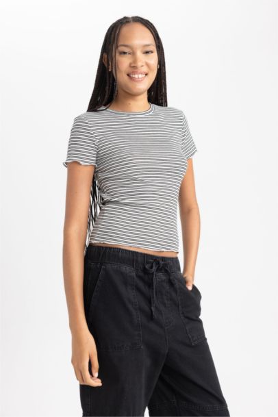 Slim Fit Crew Neck Short Sleeve T-Shirt