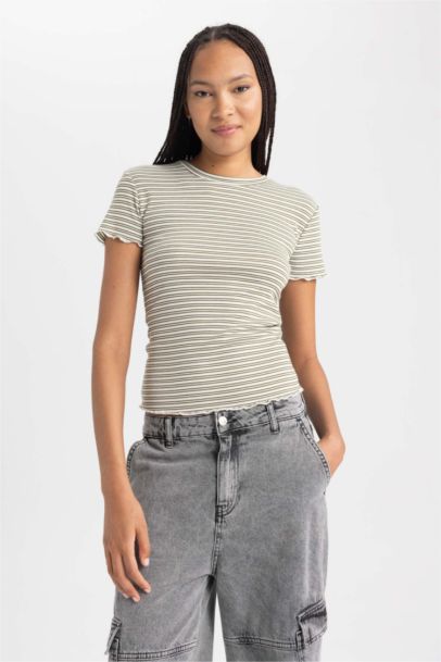 Slim Fit Crew Neck Short Sleeve T-Shirt