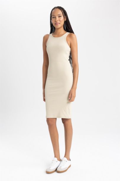 فستان ميدي نص ردن مضلع بوديكون بياخة هالتر