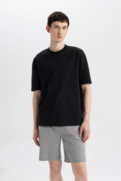 Slim Fit Zipper Pocket Shorts