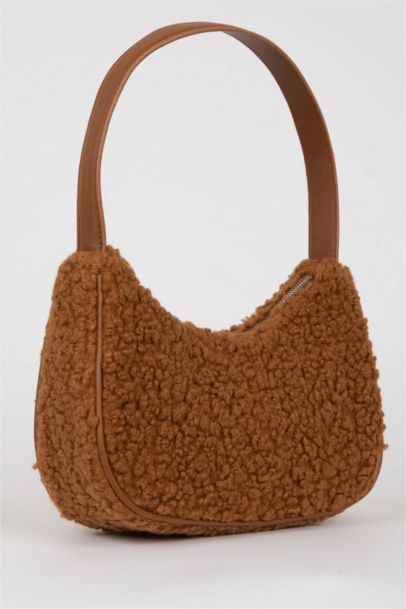 جنطة يد نسائي  بيزك قطيفة