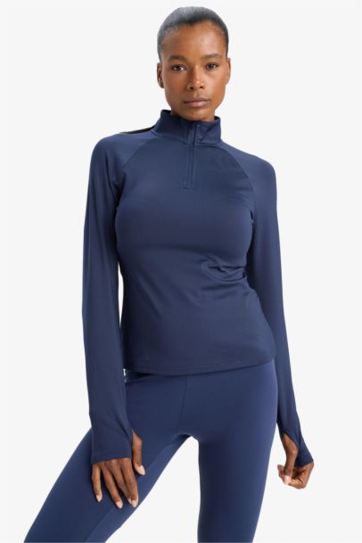 تيشيرت رياضي ردن طويل ببطانة ناعمة بياخة عالية بسحاب من DeFactoFit