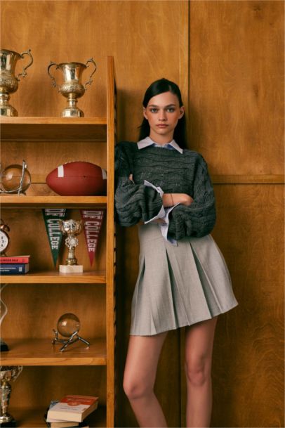 Свитер стандартного кроя